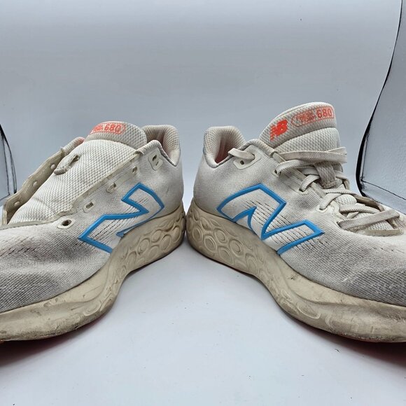 New Balance Fresh Foam 680v8 Womens Size 9.5 Shoes White Blue Lightweight - Picture 3 of 13
